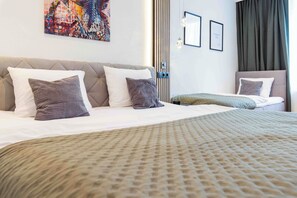 2 dormitorios, escritorio, tabla de planchar con plancha y wifi gratis