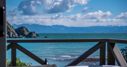 Enjoy this gorgeous cottage in island paradise with stunning ocean views
