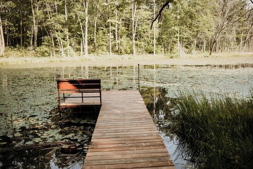 "The Beatnik Nook" tiny cabin tucked in nature