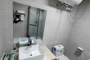 Room - Zihao Hotel (Hunchun Yifen) (Hunchun)