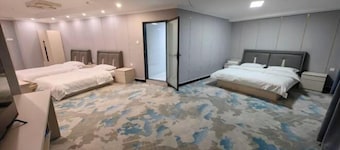 Zihao Hotel (Hunchun Yifen)