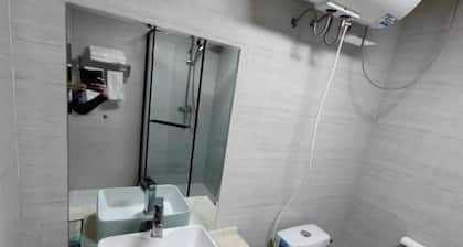 Zihao Hotel (Hunchun Yifen)