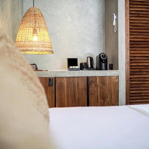 Deluxe Double Room, Pool View | Desk, laptop workspace, soundproofing, free WiFi