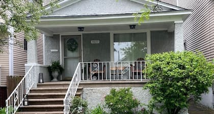 Charming 3-BR home on a cobblestone street near the Lake Michigan lakefront.