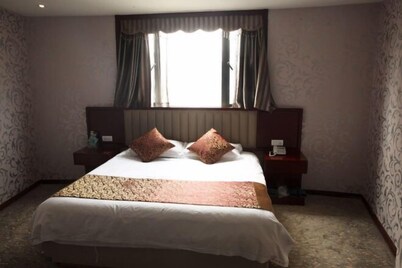 Hong Tai Yang Hotel