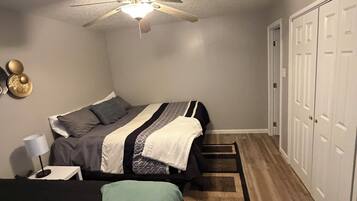 1 bedroom, free WiFi, bed sheets