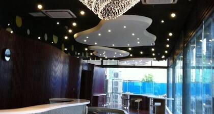 Super 8 Hotel (Beijing New Country Exhibition Beijing Capital International Airport Houshayu store)