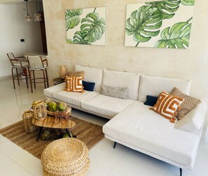 Smart TV - Beach front 3-bedroom apartment in enchanting Puerto Plata with WiFi, AC (Puerto Plata)