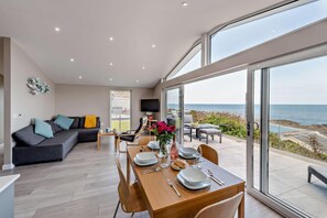 Unclassified image, 3 of 26, button - 2 Bed in Westward Ho (oc-w28999) (Westward Ho!)