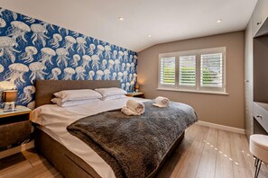 2 bedrooms, iron/ironing board, travel crib, free WiFi - 2 Bed in Westward Ho (oc-w28999) (Westward Ho!)