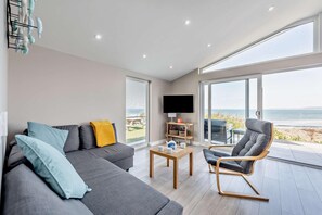 TV - 2 Bed in Westward Ho (oc-w28999) (Westward Ho!)