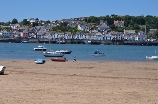 Beach - 2 Bed in Appledore (oc-s29561) (Appledore)