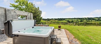 6 Bed in Oakford (oc-w29644)