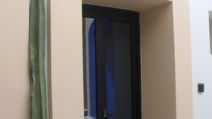 1 habitación, minibar, tabla de planchar con plancha y wifi gratis 