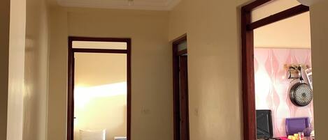 1 bedroom, bed sheets