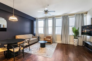 Interior - Cozy Condo Steps Away from NOLA's Attractions (New Orleans)
