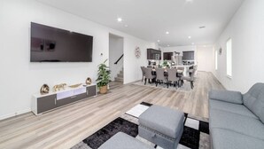 Unclassified image, 2 of 31, button - Freshly Built 4BR, 2.5-Bath Home in North Houston (Houston)