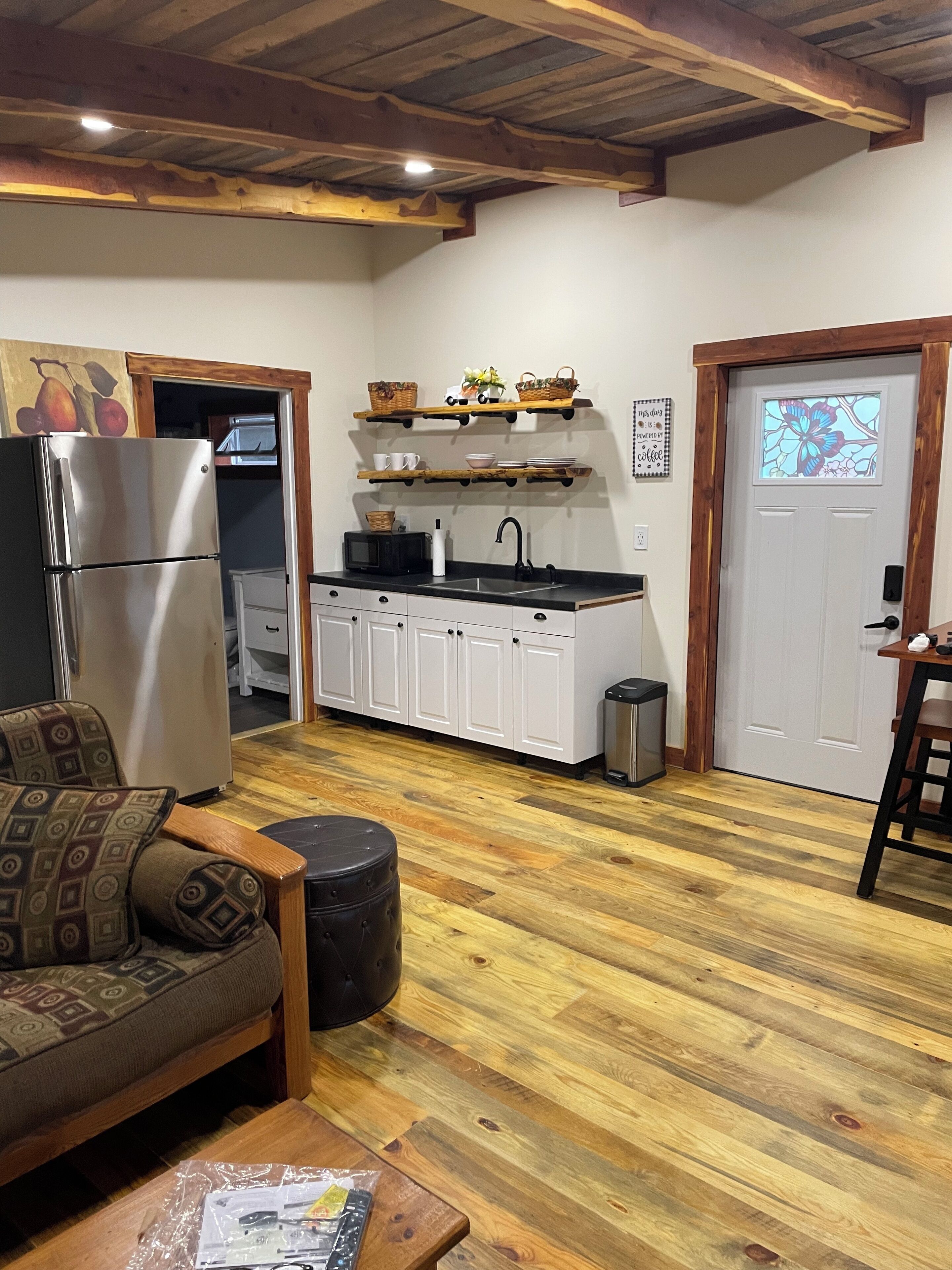 Cozy cabin with 1 bedroom and WiFi, AC in enjoyable Everton