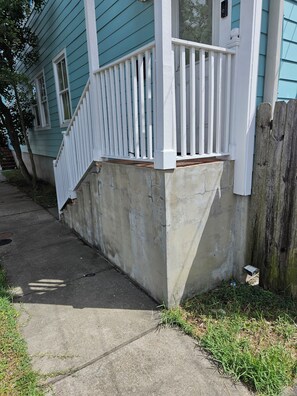 Exterior detail - Two-bedroom townhome with AC, WiFi in enchanting New Orleans. (New Orleans)