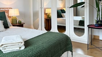 3 makuuhuonetta, silitysrauta/-lauta, ilmainen Wi-Fi, vuodevaatteet