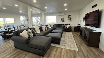 Smart-TV, Kamin, Videospiele, Drucker