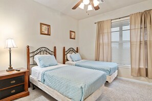 3 slaapkamers, reisbedje, gratis wifi