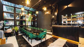 Bar (en la propiedad)