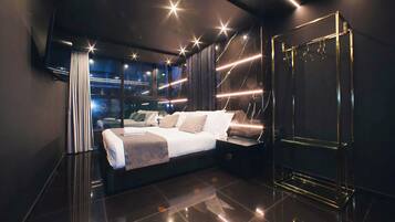 23 bedrooms, iron/ironing board, WiFi, bed sheets