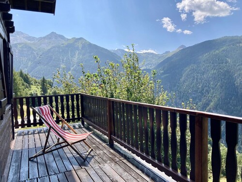 Detached chalet in the resort - 300 m from the slopes - Pets allowed