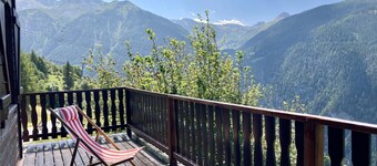 Detached chalet in the resort - 300 m from the slopes - Pets allowed 