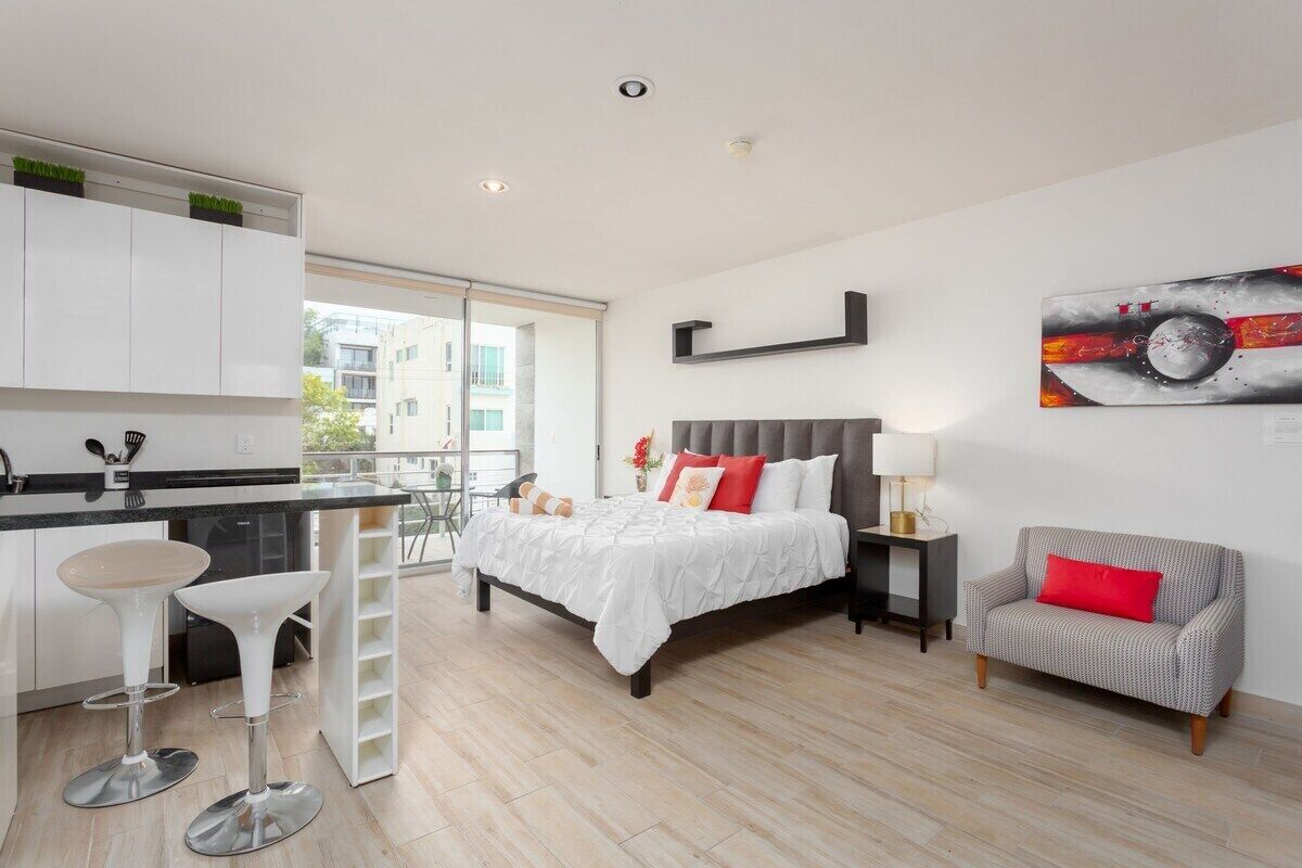 Habitación doble estándar | Ropa de cama de alta calidad y caja de seguridad en la habitación 
