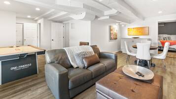 Älytelevisio, takka, videopelejä