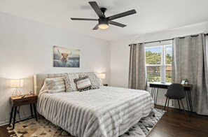 3 Schlafzimmer, Bügeleisen/Bügelbrett, WLAN, Bettwäsche