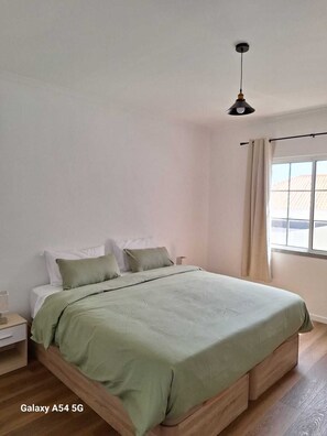 4 habitaciones, cuna de viaje, wifi y ropa de cama