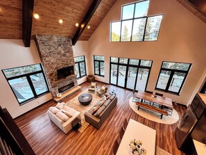 TV connectée, cheminée