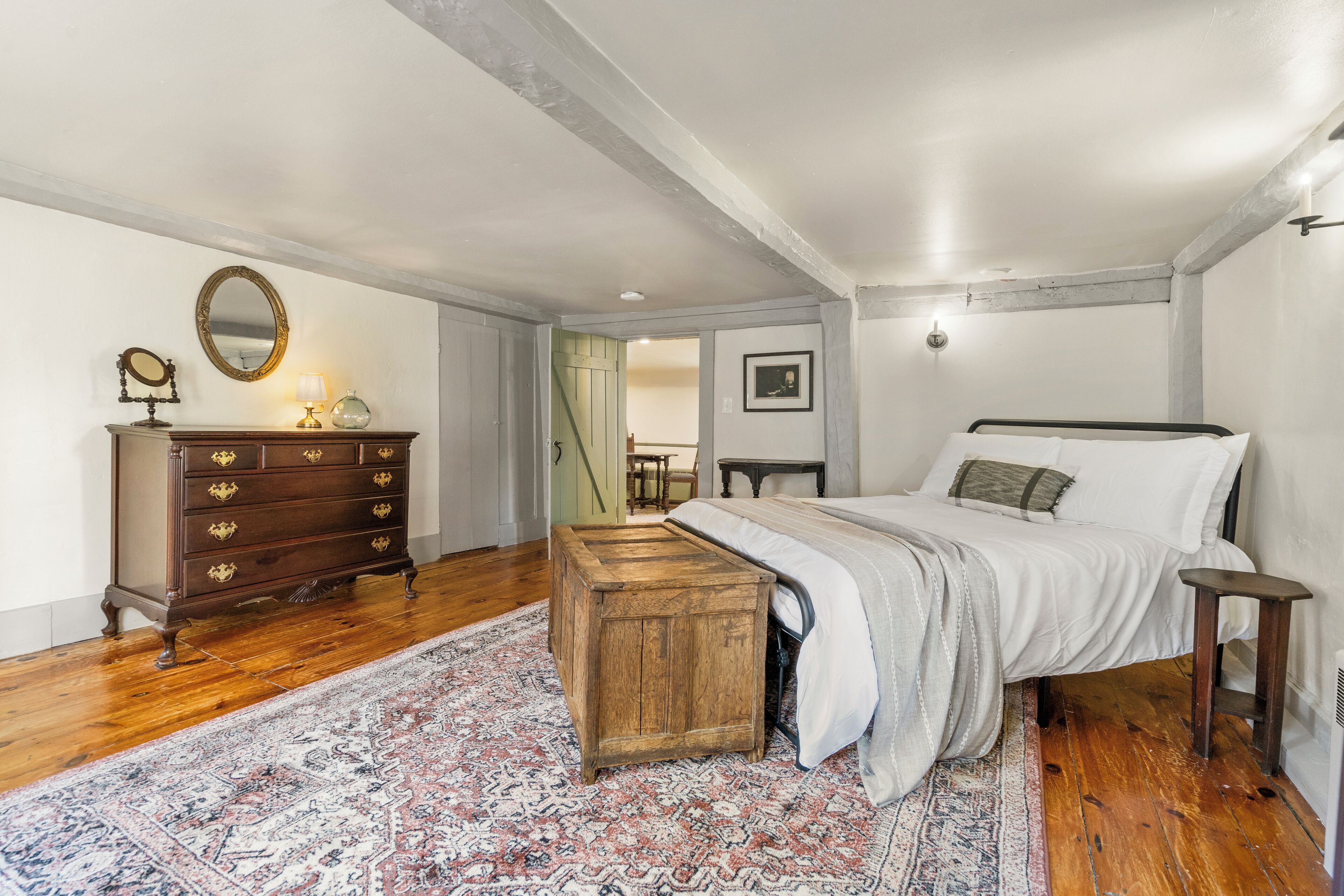 5 soveværelser, strygejern/strygebræt, internetforbindelse, sengetøj