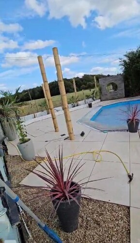 Rural oasis retreat in AONB with private pool and hot tub, 
