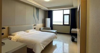 Neixiang Zhengyuan Business Hotel