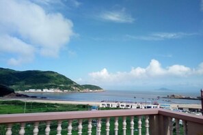 View from property - Caiyuan Bihai Yuntian Hotel (Shengsi)
