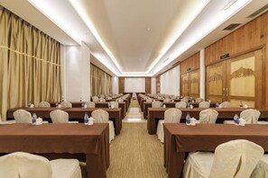 Unclassified image, 3 of 44, button - State lnvestment Exhibition Hotel (Jinghong)