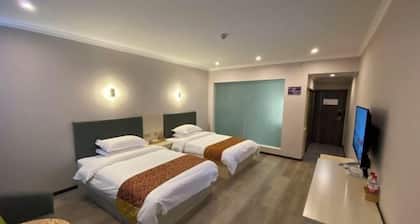 Jiangyan Minghu Hotel