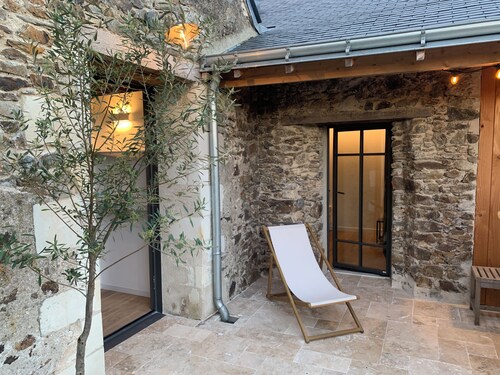 Französisches Landhaus im Anjou, in den Weinbergen, in Loire- und Schlössernähe