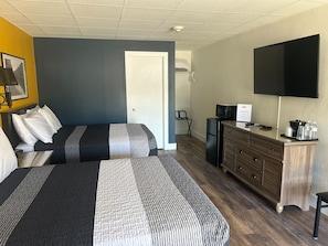 Pet Friendly Room | Cortinas blackout, tabla de planchar con plancha y wifi gratis 