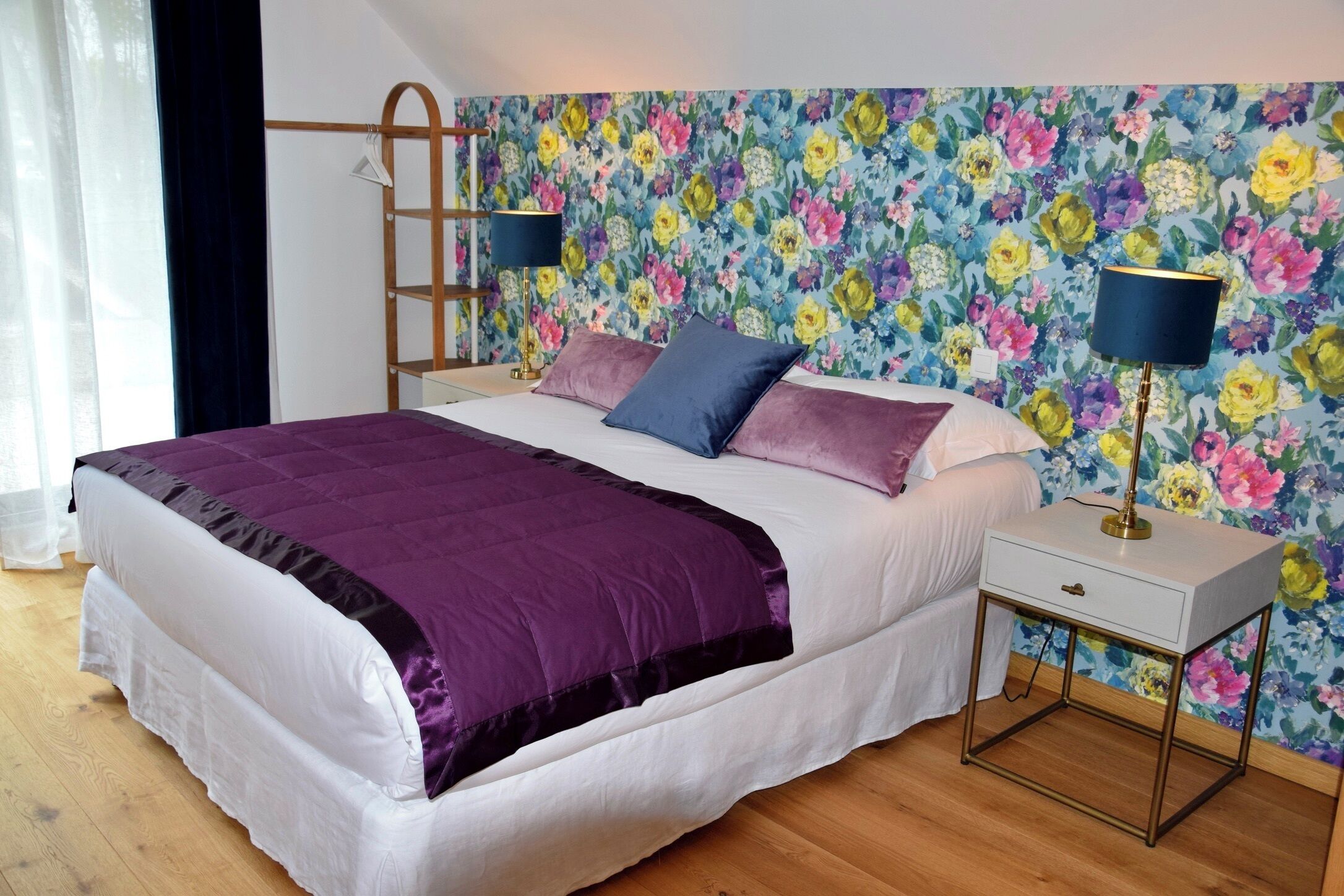 1 bedroom, desk, iron/ironing board, WiFi