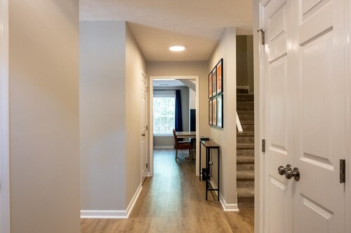 BRAND NEW!! 3BD/3.5BA Auburn Townhome Near Campus