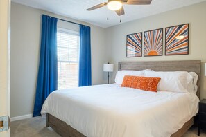 3 makuuhuonetta, silitysrauta/-lauta, Wi-Fi, vuodevaatteet