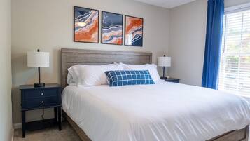 3 bedrooms, iron/ironing board, WiFi, bed sheets