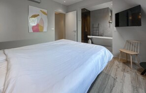 4 habitaciones, cuna de viaje y wifi gratis 