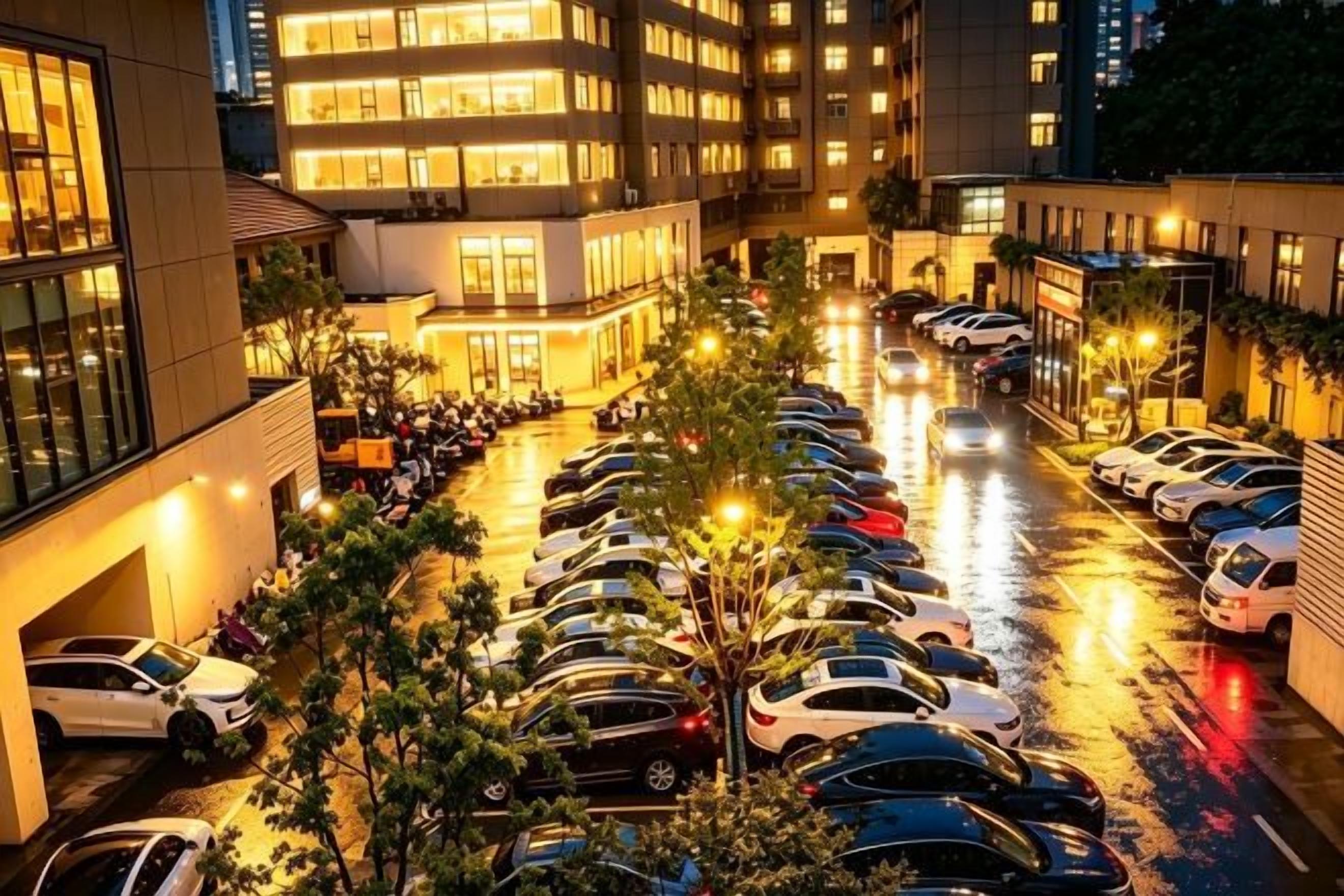 المنطقة المحيطة بالمنشأة