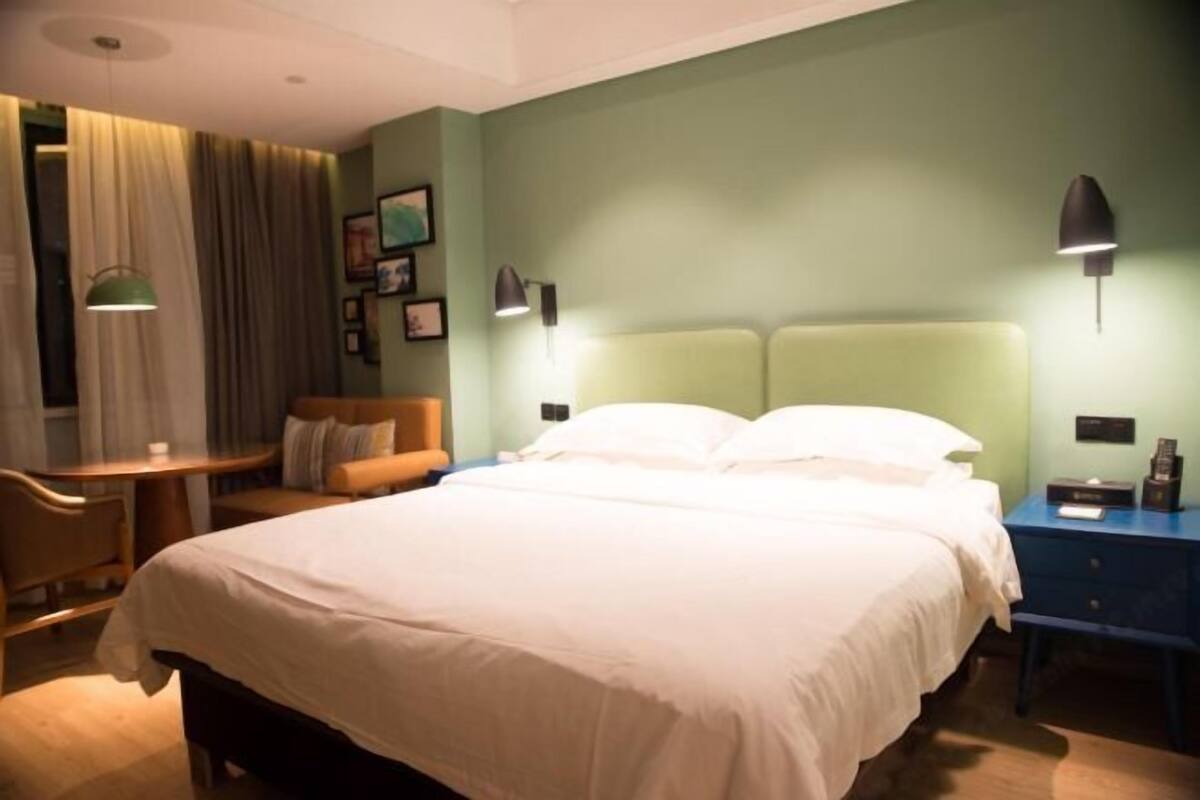 Cots/infant beds